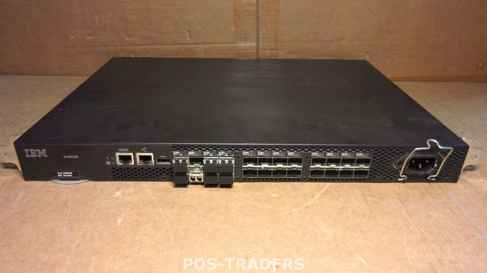 IBM 249824E SAN24B-4 SAN Switch 24x SFP Ports 8x Brocade 8G INCLUDING 7X SFPS