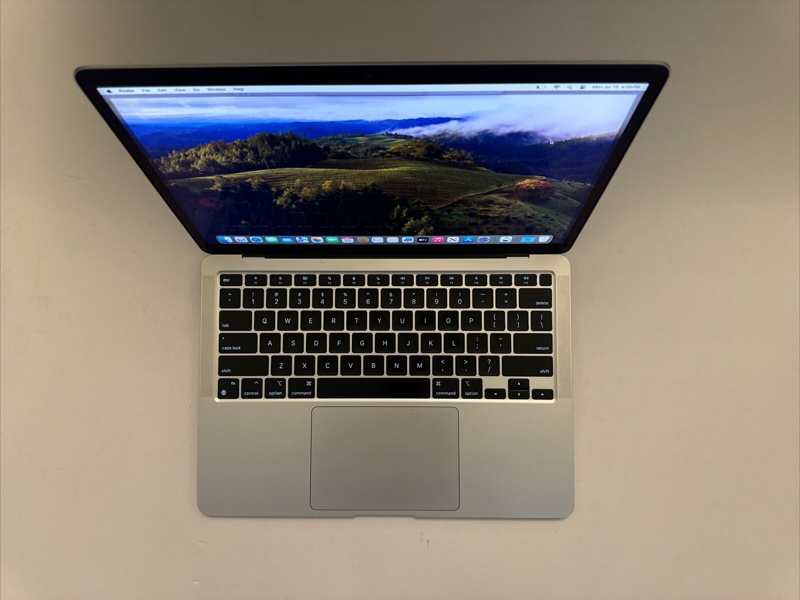 2020 Apple MacBook Air 13