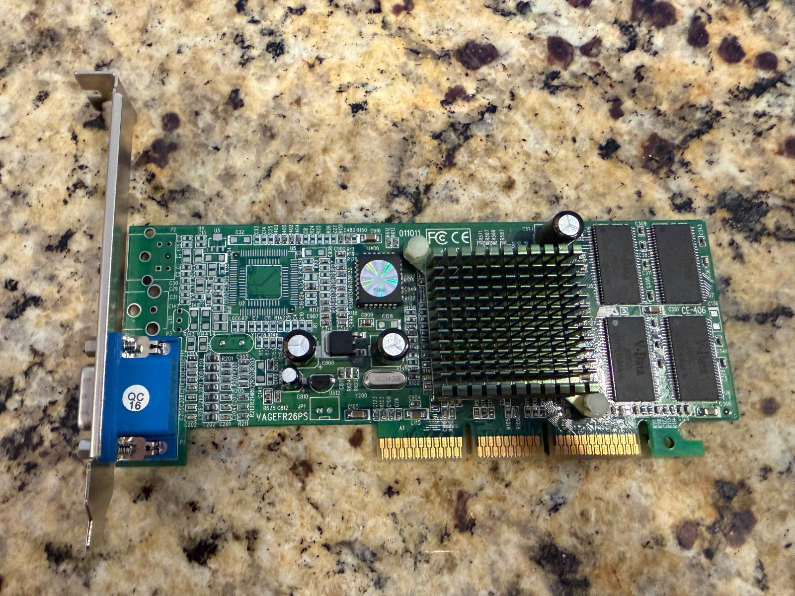 PNY NVIDIA GeForce2 MX200 64MB AGP Video Card PV-T07L-CR VGA Untested