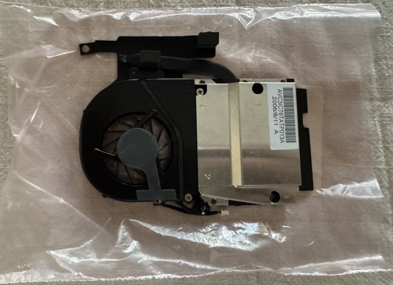 HP Pavilion DV1600 ED338AV AVC3ICT6TATP013A Heatsink & 412397-001 Fan - Original