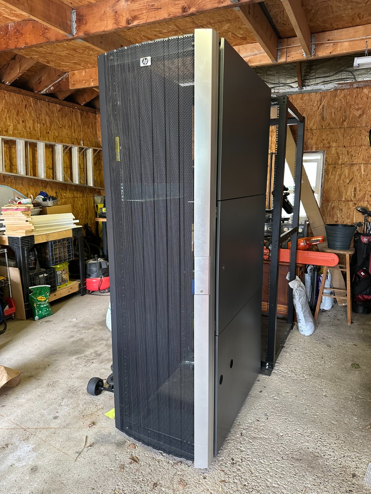 HP 10000 G2 Series 42U Server Rack Enclosure Cabinet - 10642 G2