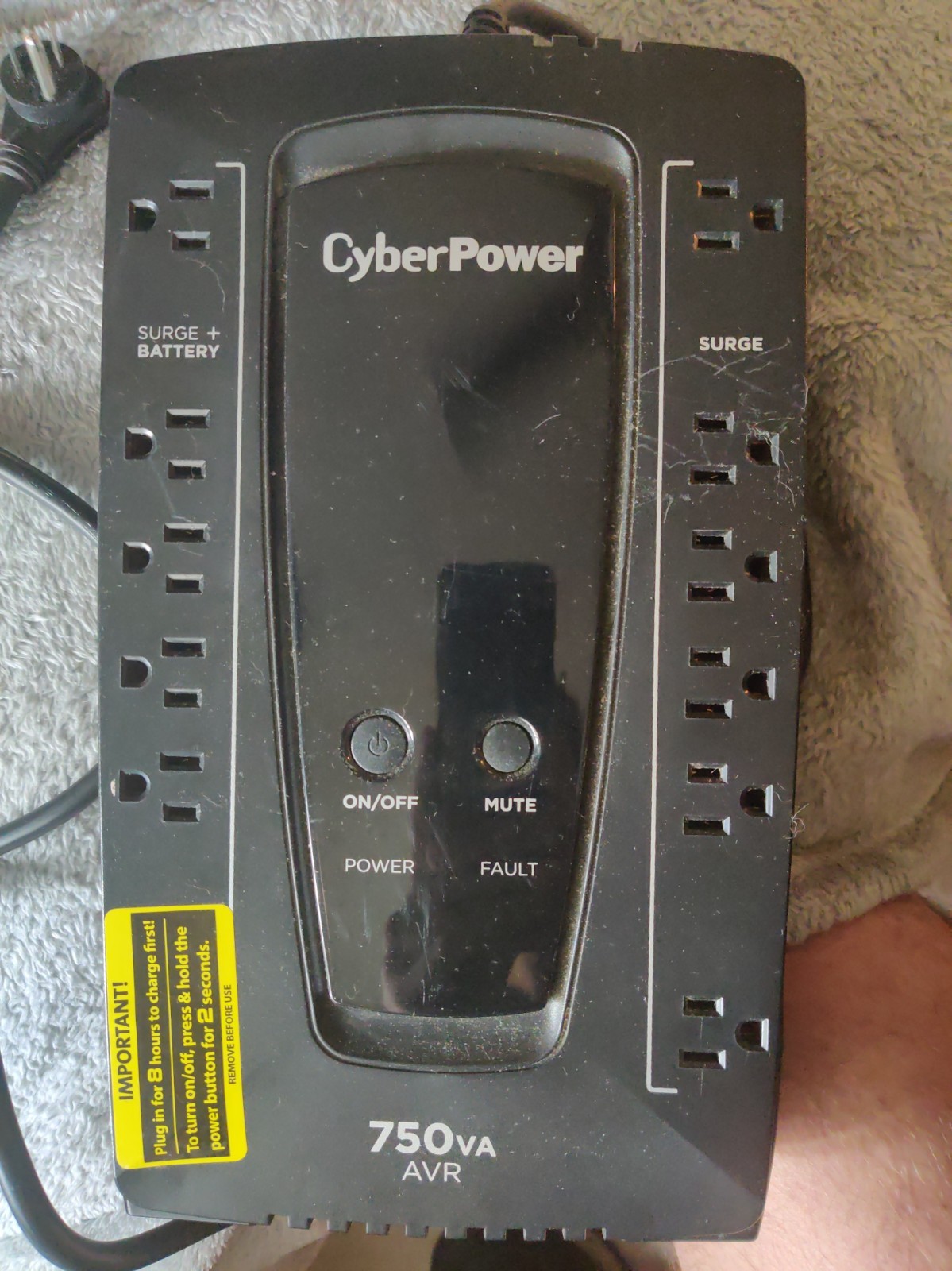 CyberPower 750VA AVR UPS Battery Backup Surge Protector 12 Outlet Tested Works