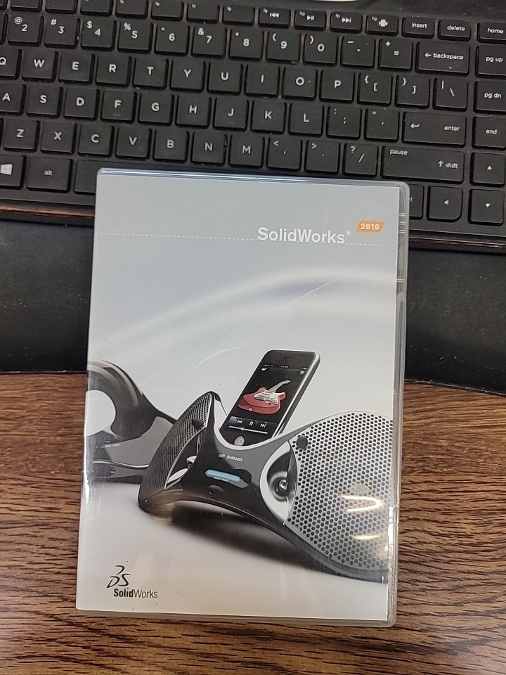 SolidWorks 2010 3D Design Simulation Software 2-discs NO Serial Number