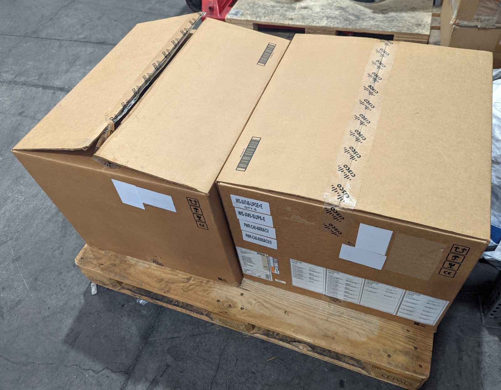 2 pcs NEW Genuine Cisco Catalyst 4506E WS-C4506-E Network Switch