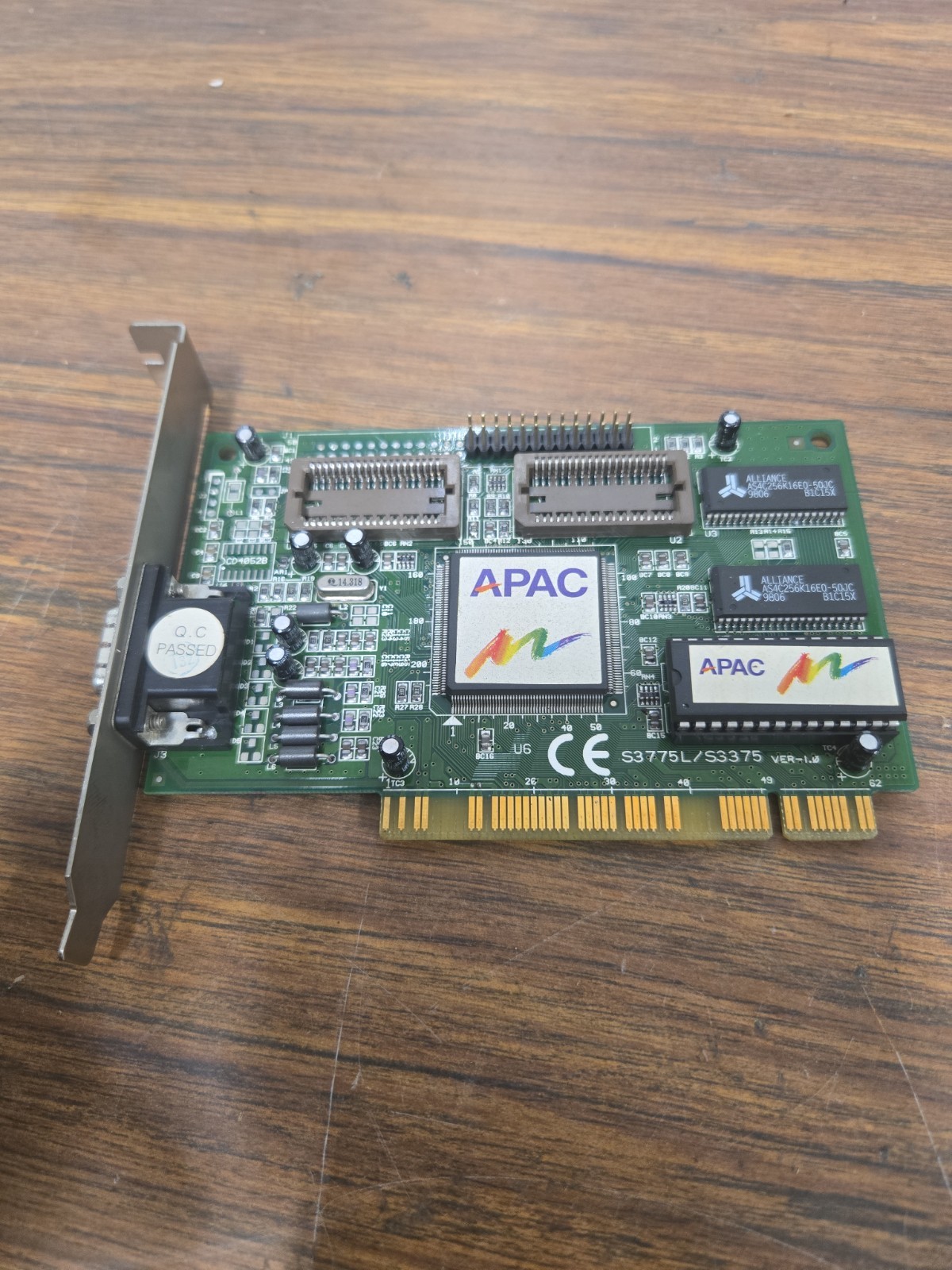RARE VINTAGE S3775L/S3375 S3 TRIO64V2/DX 2 MEG PCI VIDEO CARD VGA64V2