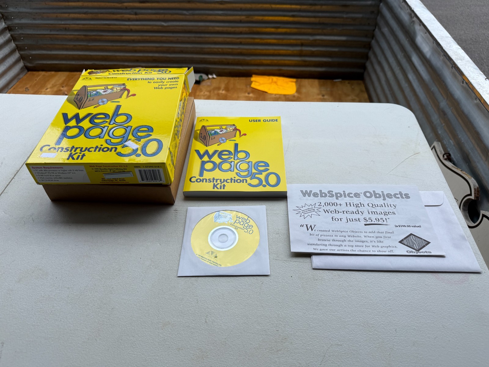 Vintage Web Page Construction Kit 5.0 Big Box PC Software CD-ROM Windows 95/98 C