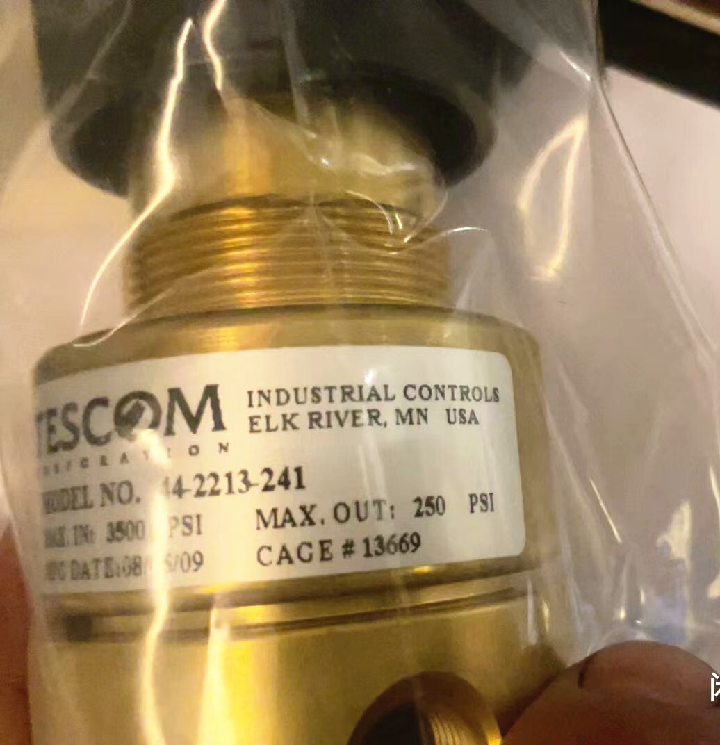 1pcs NEW TESCOM 44-2213-241 Pressure Regulator Valve via FedEx or DHL