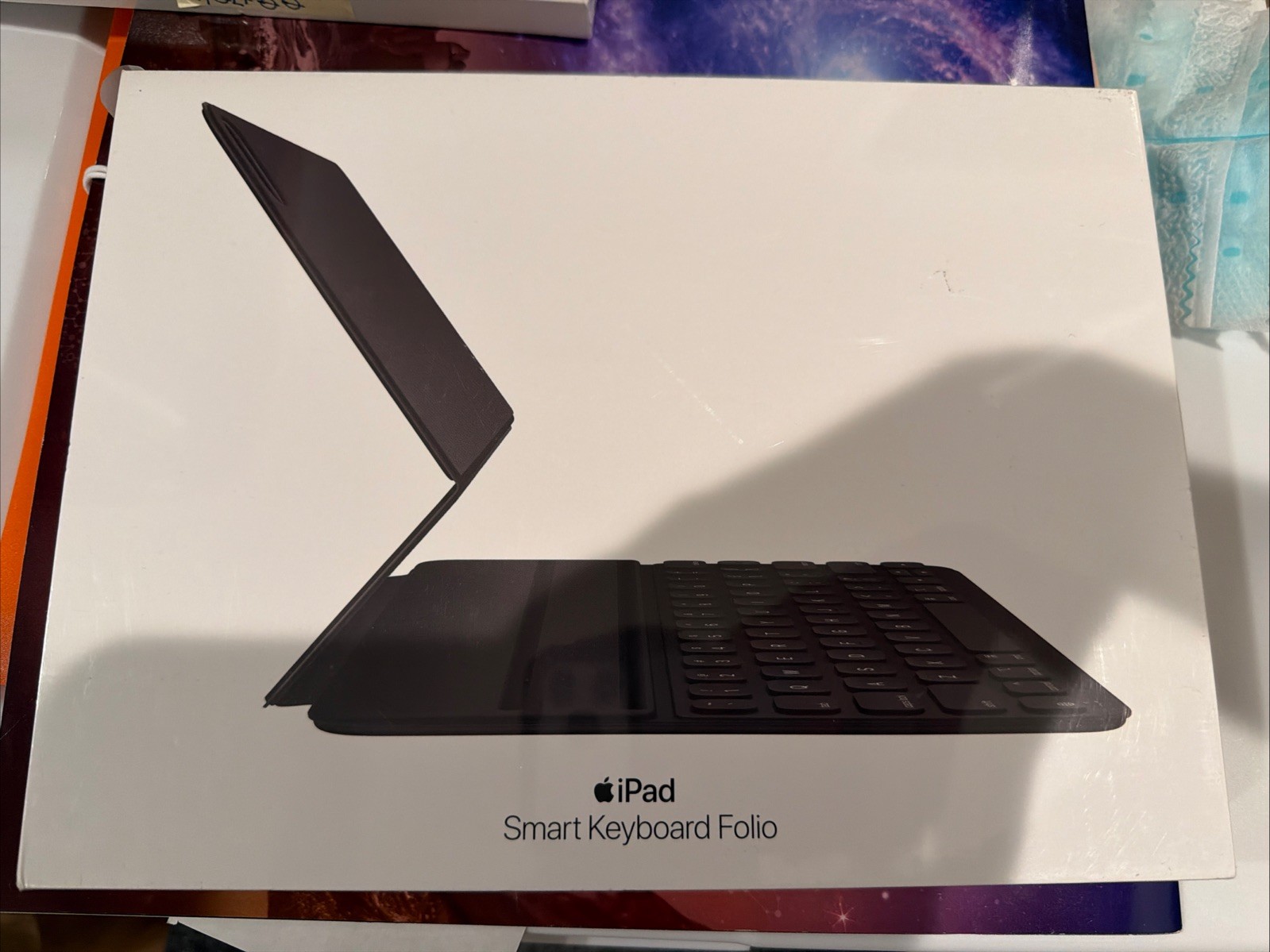 Brand New Apple Smart Keyboard Folio 11-inch iPad Pro Air USA Retail MXNK2LL/A