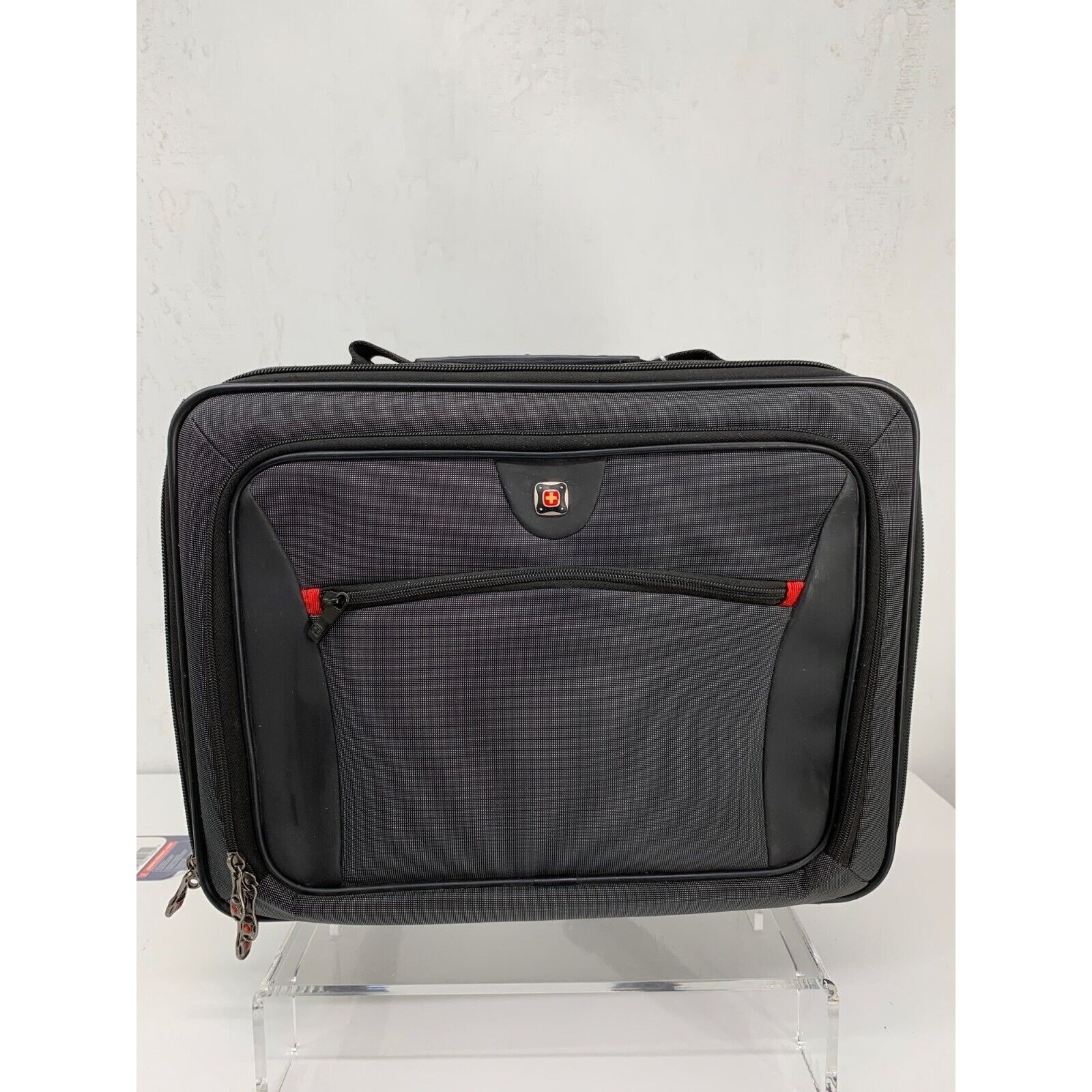 Swiss Gear by Wenger The Insight GRY BLK Computer Case 15