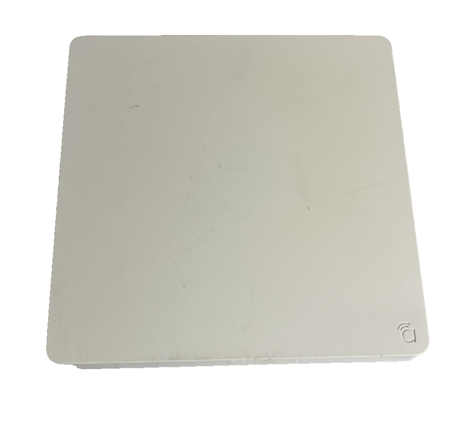 Araknis 700 Series Indoor Wireless Access Point AN-700-AP-I-AC, Pre Owned