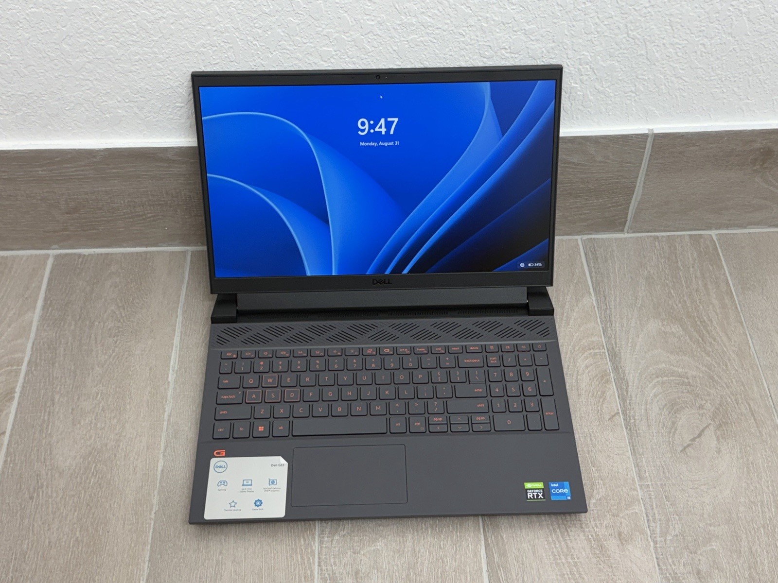 Dell G15 5520 15.6" Core i5-12500H GeForce RTX 3050 8GB RAM 512GB NVMe Win-11