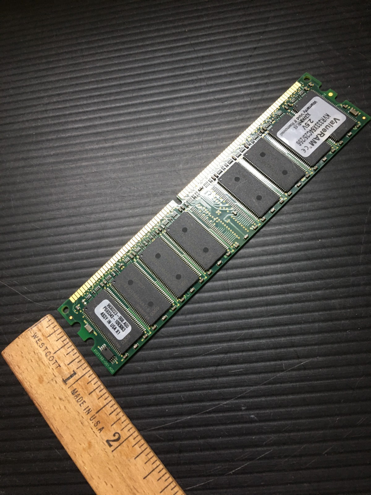 Kingston KVR333X64C25/256 256MB PC2700 DDR-333 DIMM Desktop RAM