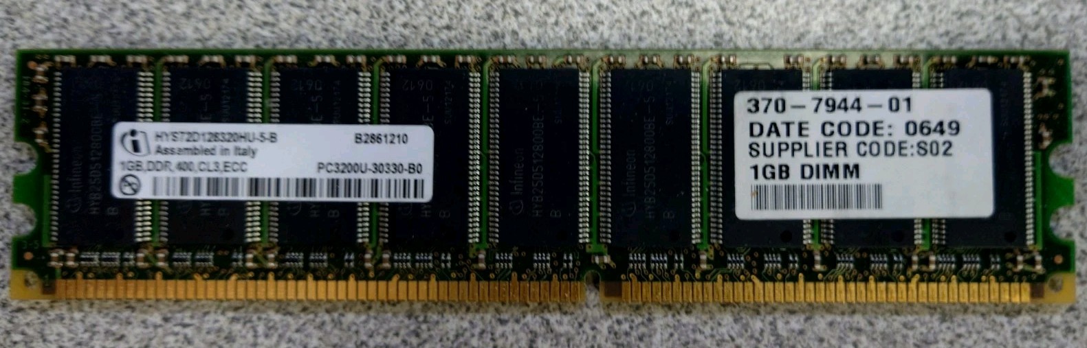 HYS72D128320HU-5-B Infineon 1GB DDR ECC PC-3200 400Mhz Sun 370-7944-01