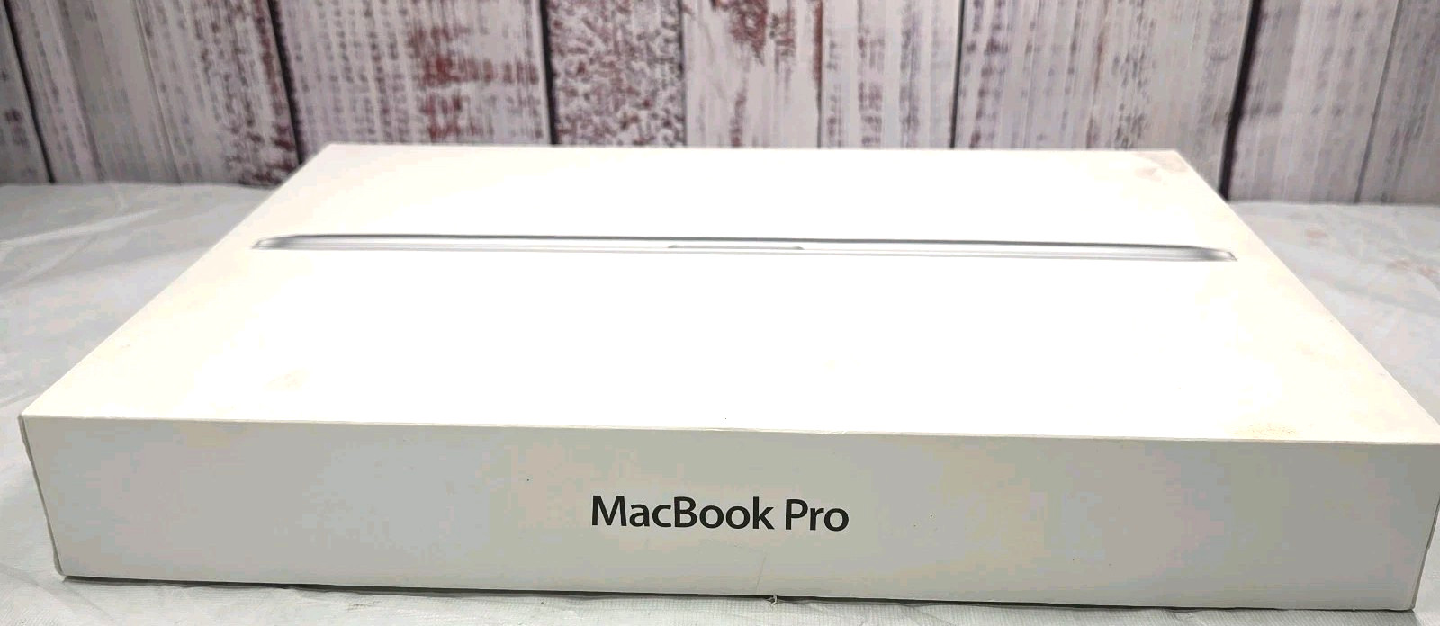 Apple MacBook Pro 15.4 inch Model A1398 Original OEM Empty Box Great Condition