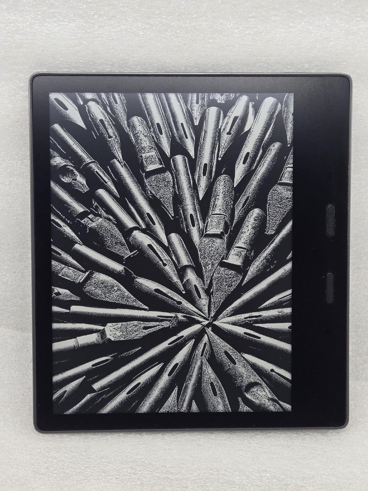 Amazon Kindle Oasis 10th Gen 8GB WiFi e-Book Reader Silver  c