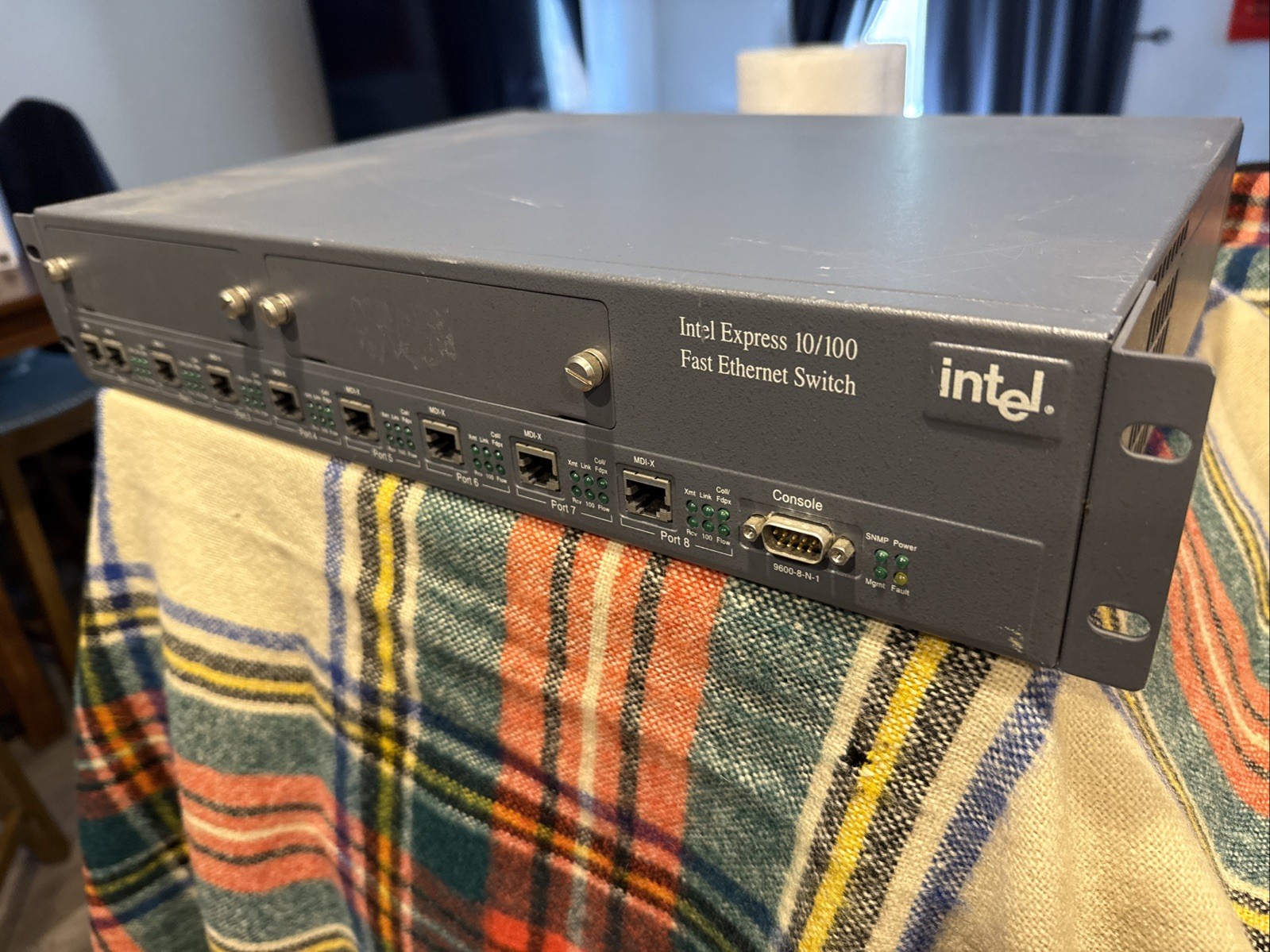 Intel Express 10/100 Fast Ethernet Switch, Vintage