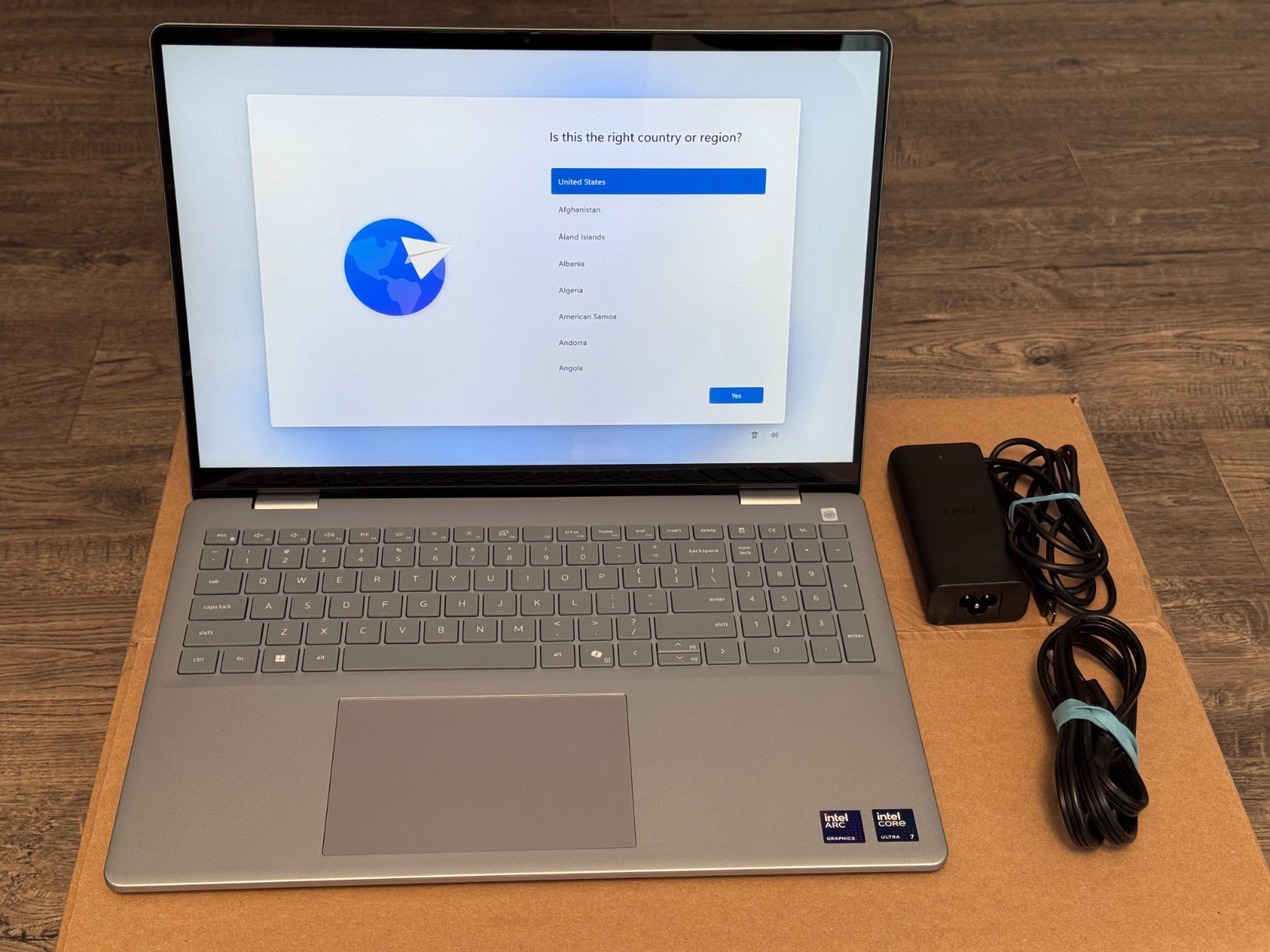 Dell Plus 2-in-1 Laptop 16" 2K Touch Ultra 7 256V/16GB/1TB *READ