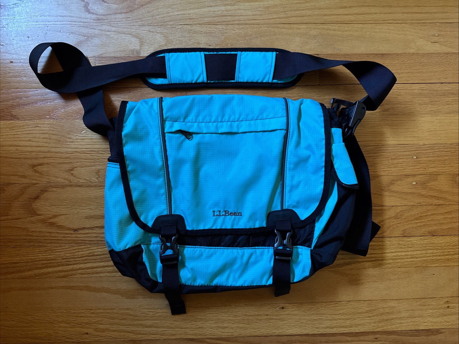 L.L.Bean Teal Nylon Messenger Bag Crossbody Laptop Organizer Padded Strap
