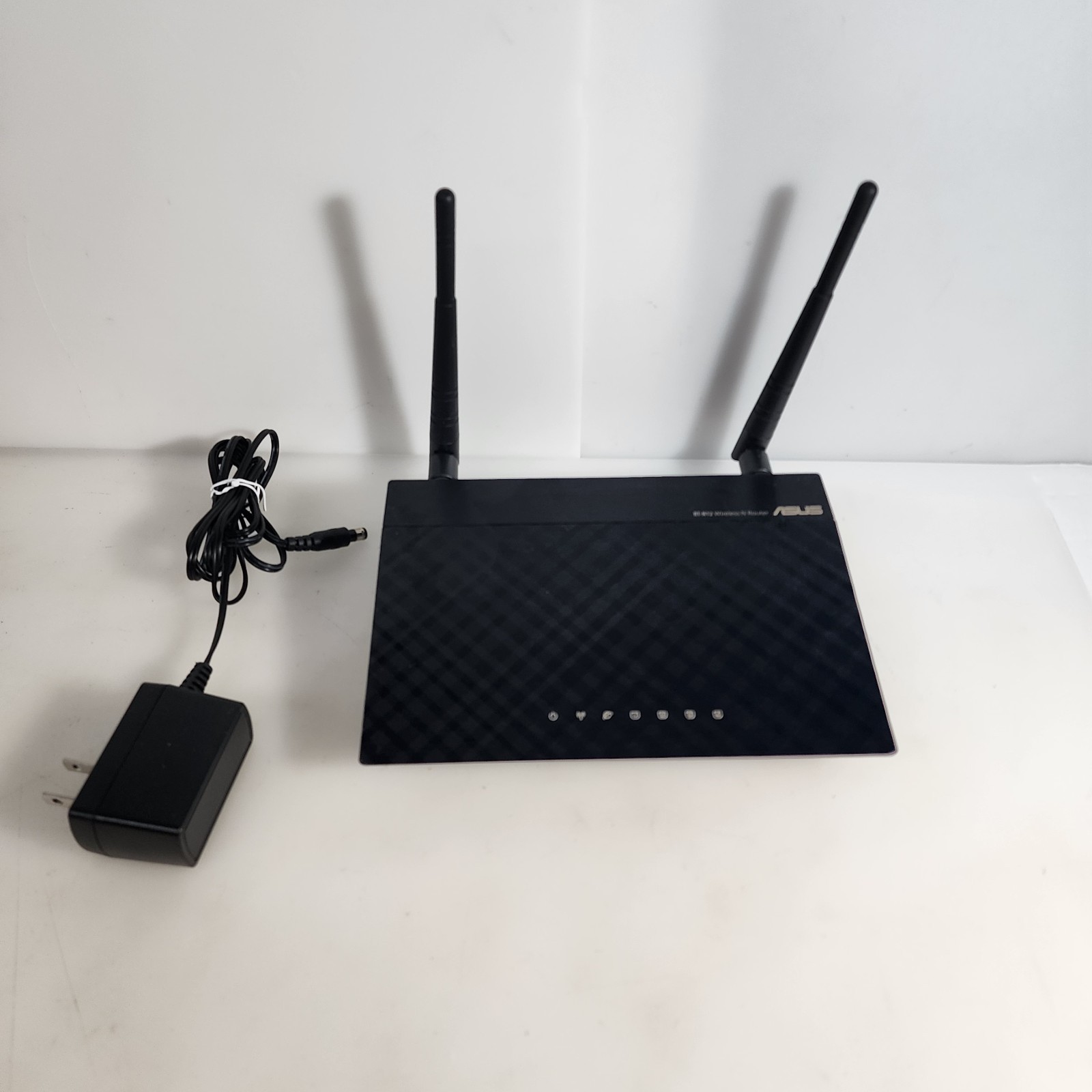 ASUS RT-N12 4-Port 10/100 Wireless N Router (RT-N12)