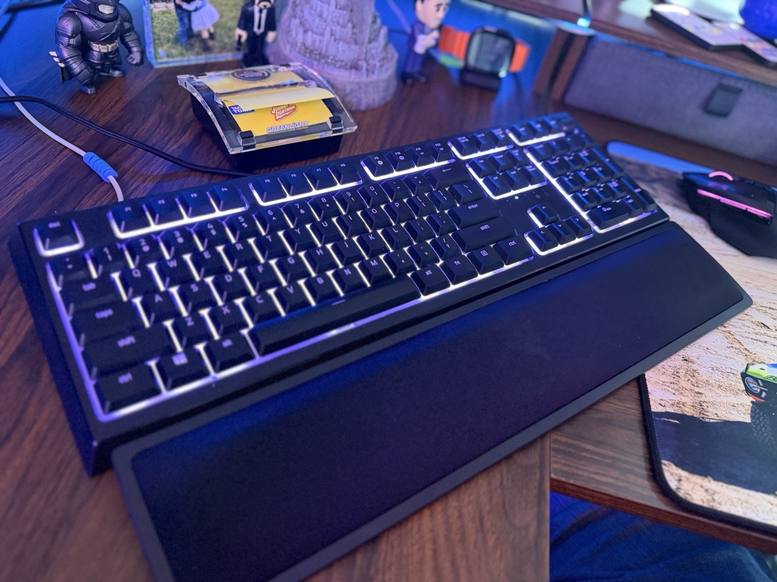 Razor Ornata V2, Razer Basilisk and Razer Mouse Dock Chroma Combo Bundle