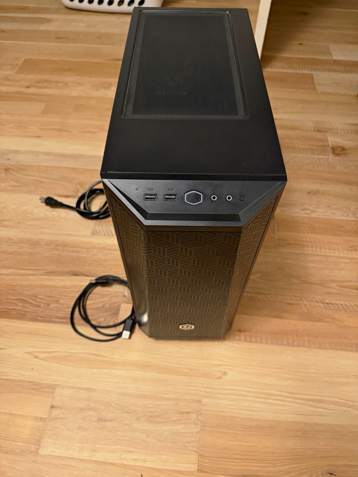 CyberPowerPC C Series Gaming Tower Ryzen 5 7600 16GB 1TB SSD Radeon