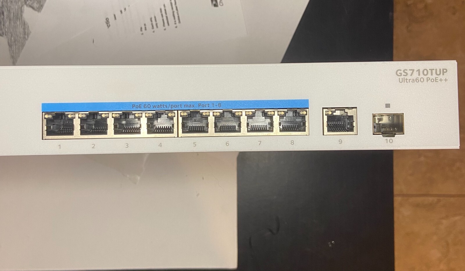 GS710TUP — 10-Port Gigabit Ethernet Ultra60 PoE++ with 1 SFP and 1 Copper Uplink