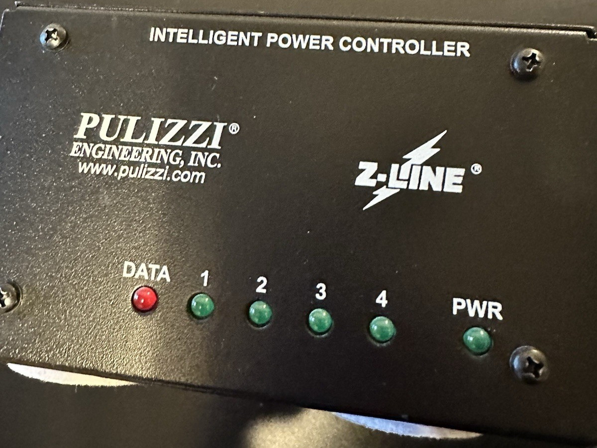 Pulizzi Engineering Eaton IPC3400-A1 4-Outlet 120V 12A Rack Mount Power Panel