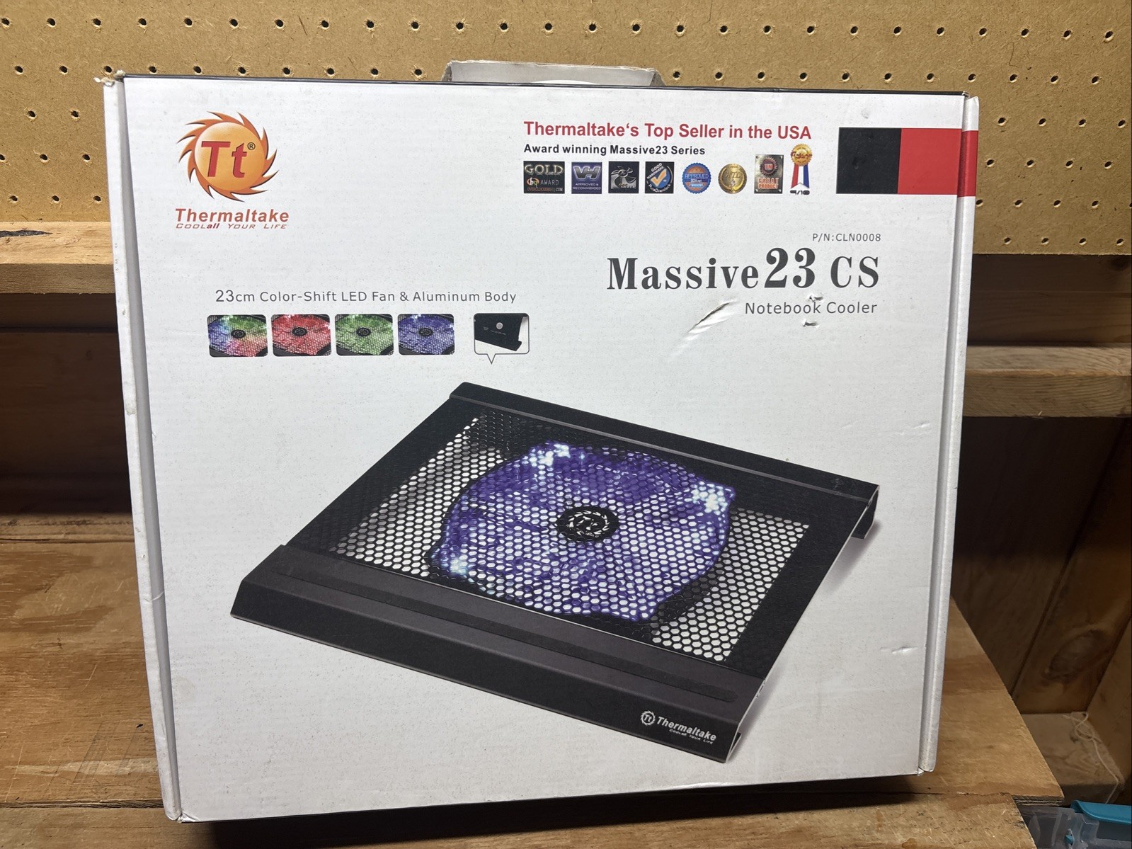 Thermaltake CLN0008 Massive23 CS 23cm Aluminum Notebook Cooler (Black) Fast Ship