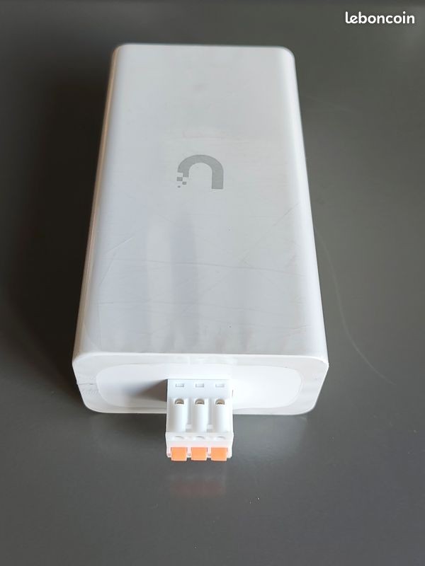 UniFi Ubiquiti GP-AA540-111 POE++ Power Injector with Power Supply Connector