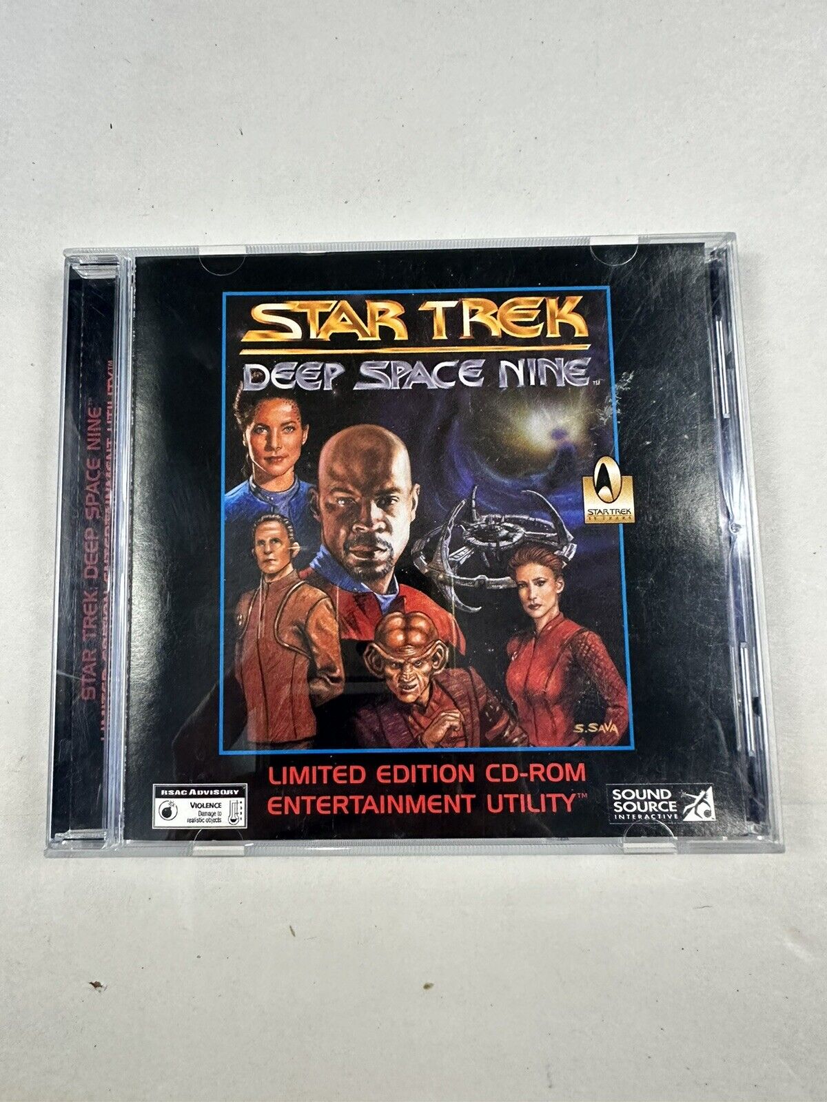 STAR TREK: DEEP SPACE NINE 9 Limited Edition Entertainment Utility / CD-ROM / PC