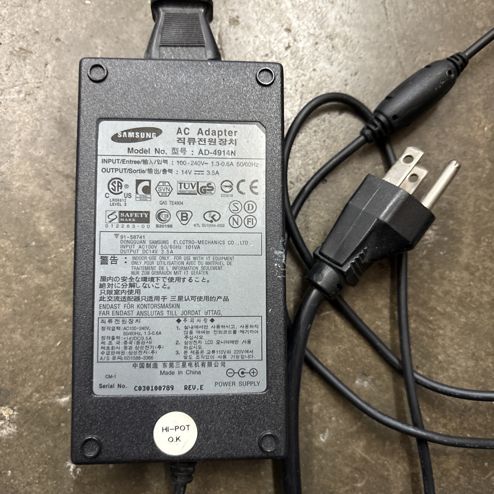 Genuine Samsung SAD04914F-UV 25W AC Adapter 14V 3.5A AD-4914N 6.0x4.4mm