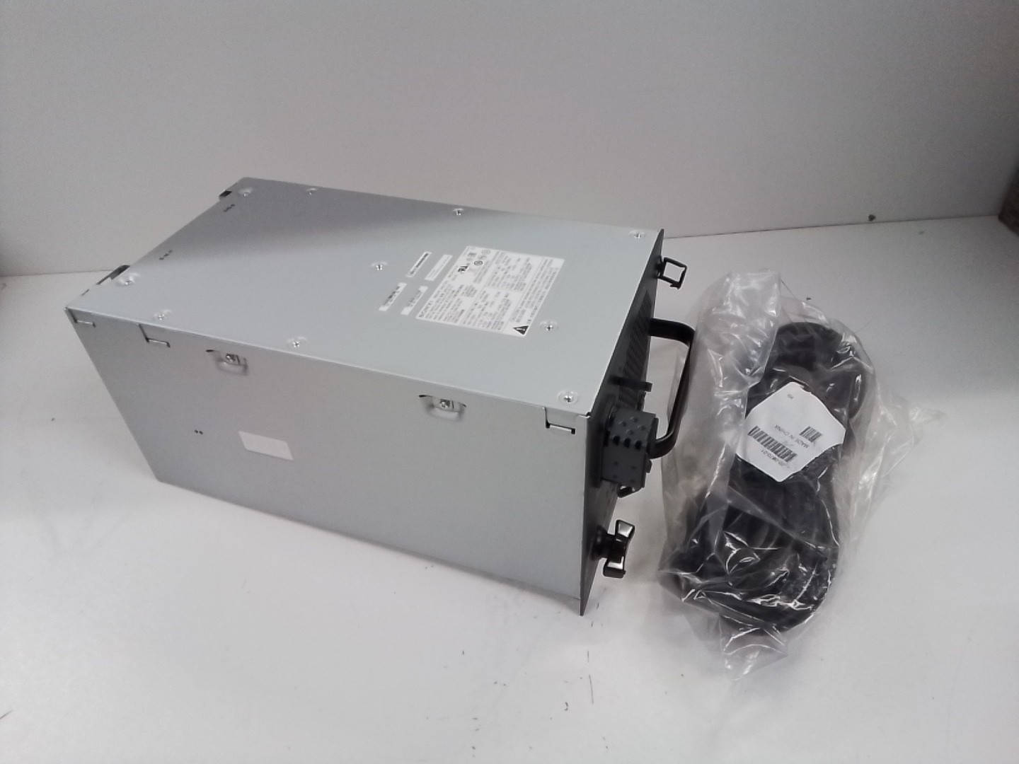 Sony APS-211 3000W power Supply Cisco Catylist