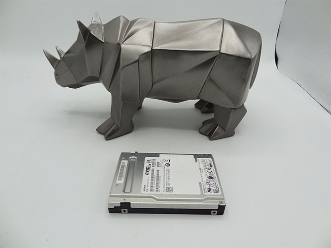 Kioxia KCM6DRUL3T84 3.84TB GEN4 2.5in CM6-R U.3 NVMe SSD