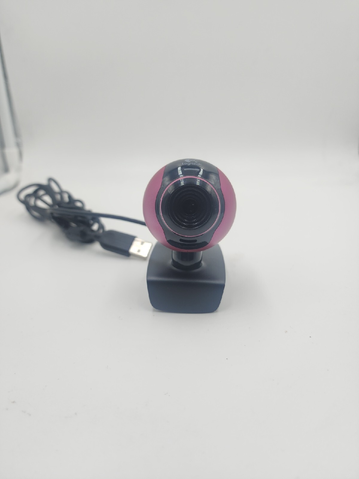 Logitech C250 Pink Webcam V-U0003 / 860-000180 - C07