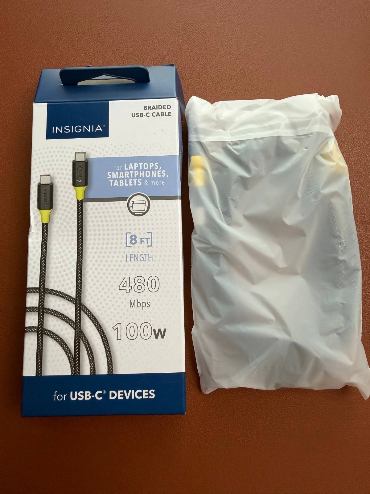 Insignia- 8ft 100W USB-C to USB-C Charge-and-Sync Braided Cable - Black Open Box