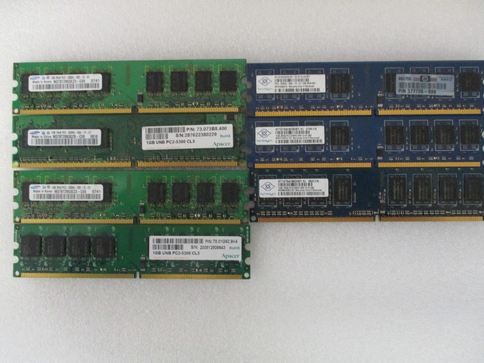 ASSORTED 1GB 2Rx8 PC2-5300U DDR2-667MHz Desktop RAM