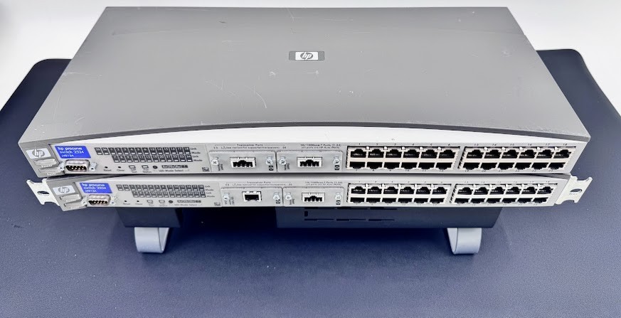 LOT OF 2 HP PROCURVE , J4813A, 24 PORT ETHERNET SWITCH