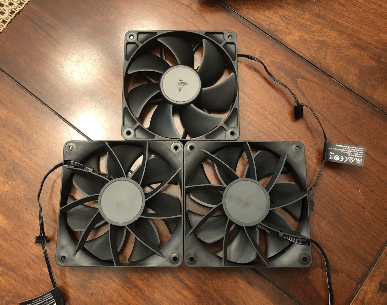 CORSAIR RS120 120mm PWM Fan, 3 pack.
