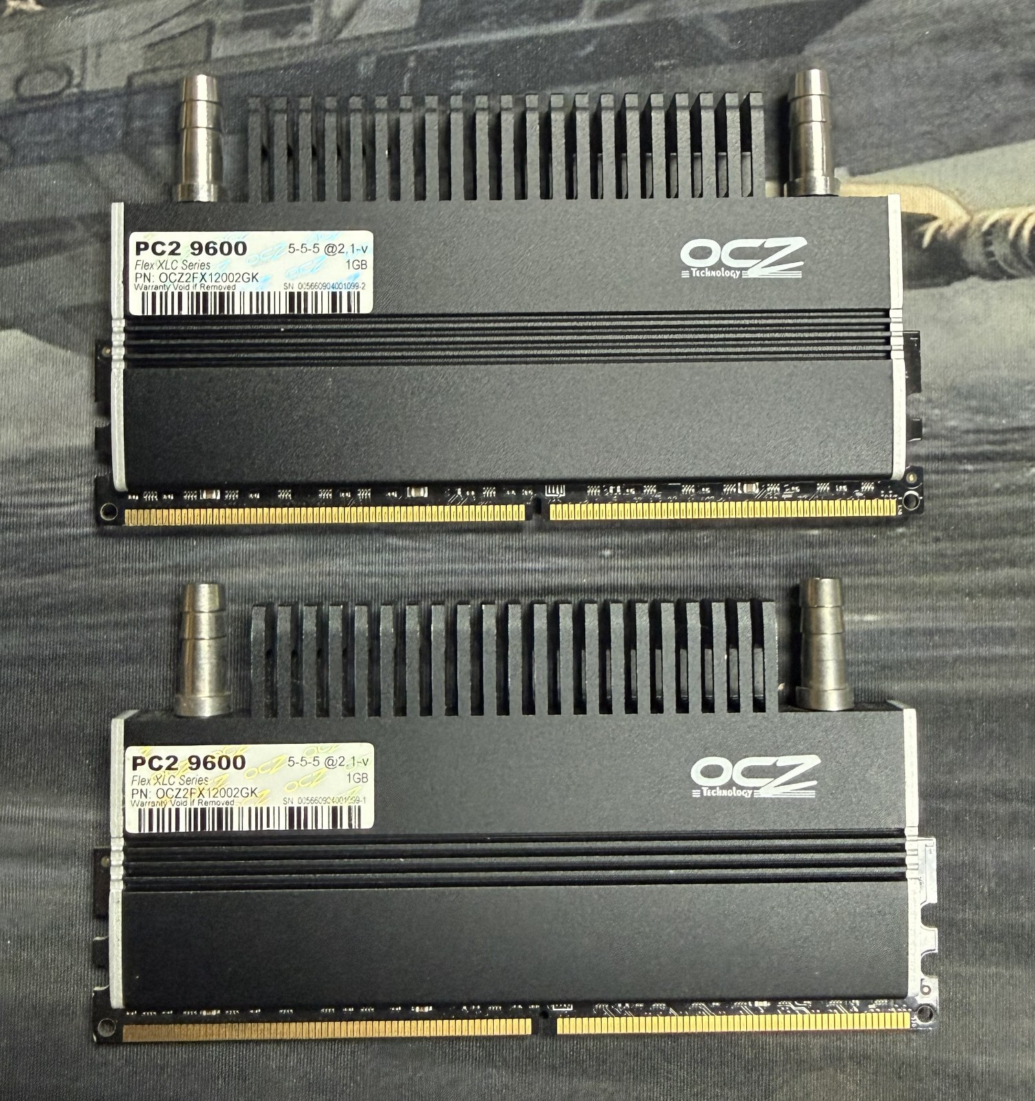 OCZ Flex XLC 2GB 2x1GB DDR2 (PC2 9600) Dual Channel Kit Desktop Memory Model OCZ