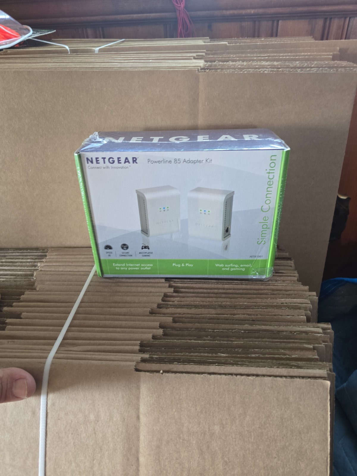 Netgear 4 Port Powerline 85 Adapter Kit Simple Connection XEB1004 NEW SEALED
