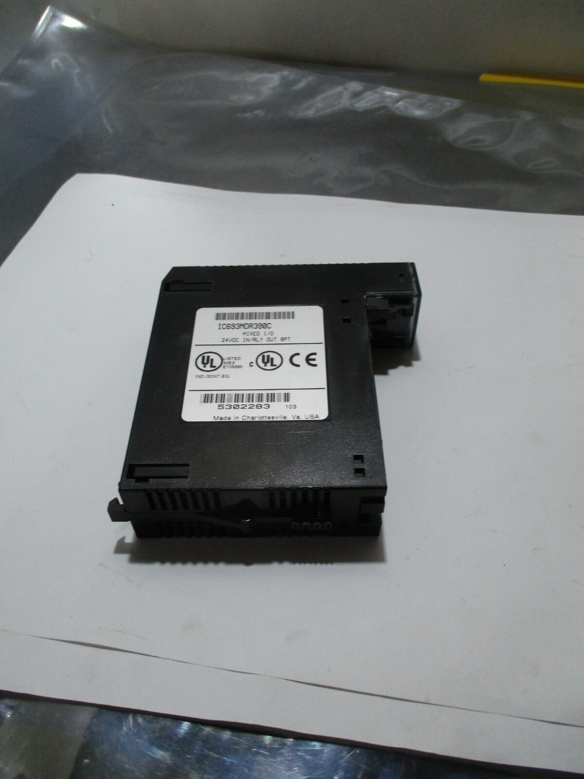 GE FANUC IC693MDR390C MIXED  I/O MODULE 24VDC IN/RLY OUT 8PT