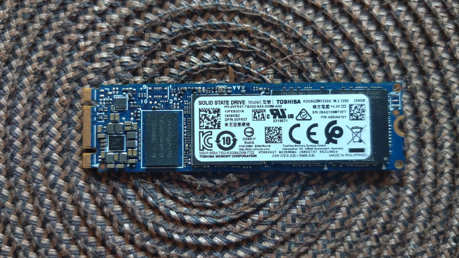 Toshiba KSG60ZMV256G 256GB 6Gb/S M.2 2280 Solid State Drive SSD for Laptop