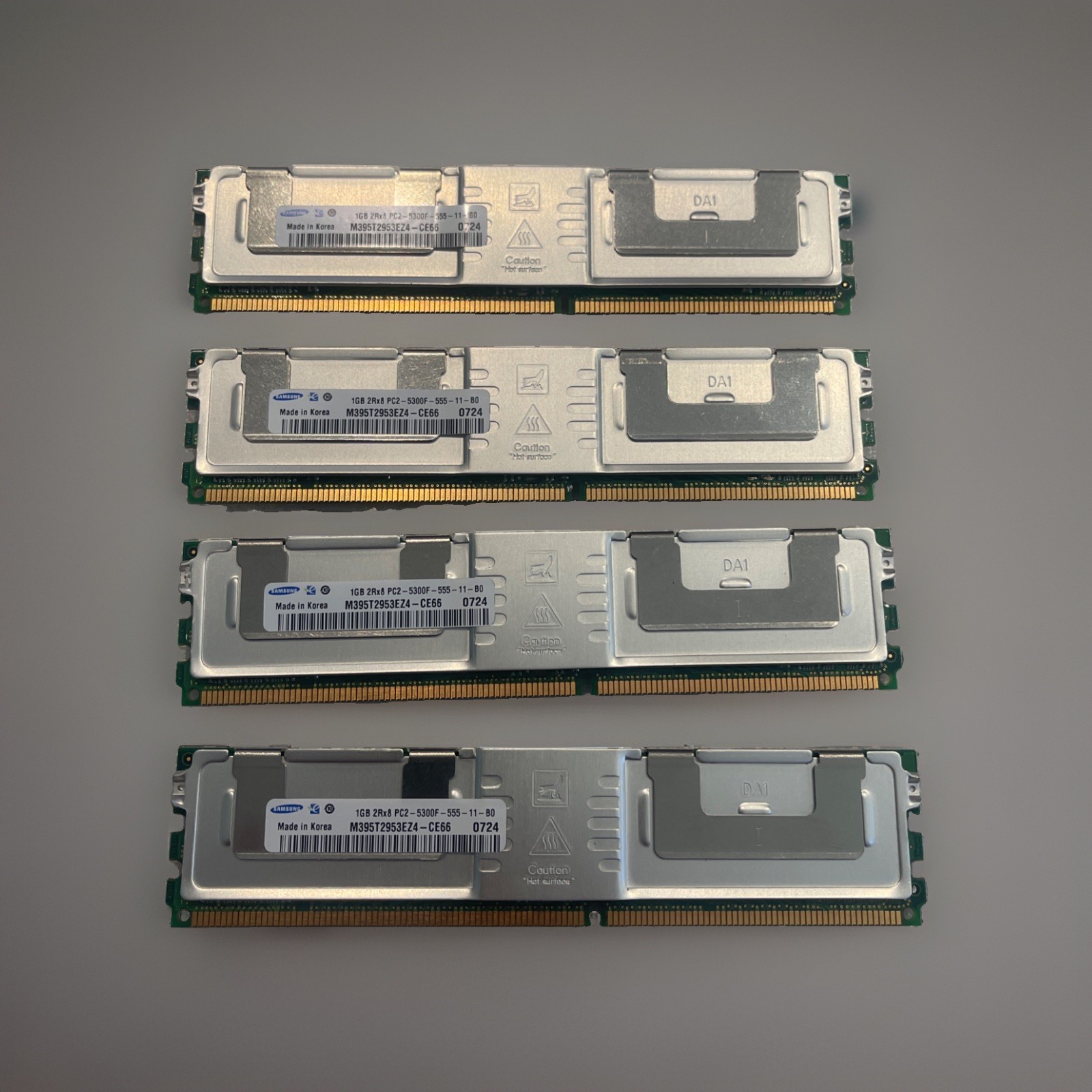 Set of 4 M395T2953EZ4-CE66 Samsung 1GB DDR2 667mhz PC2-5300 240pins (Total of 4G