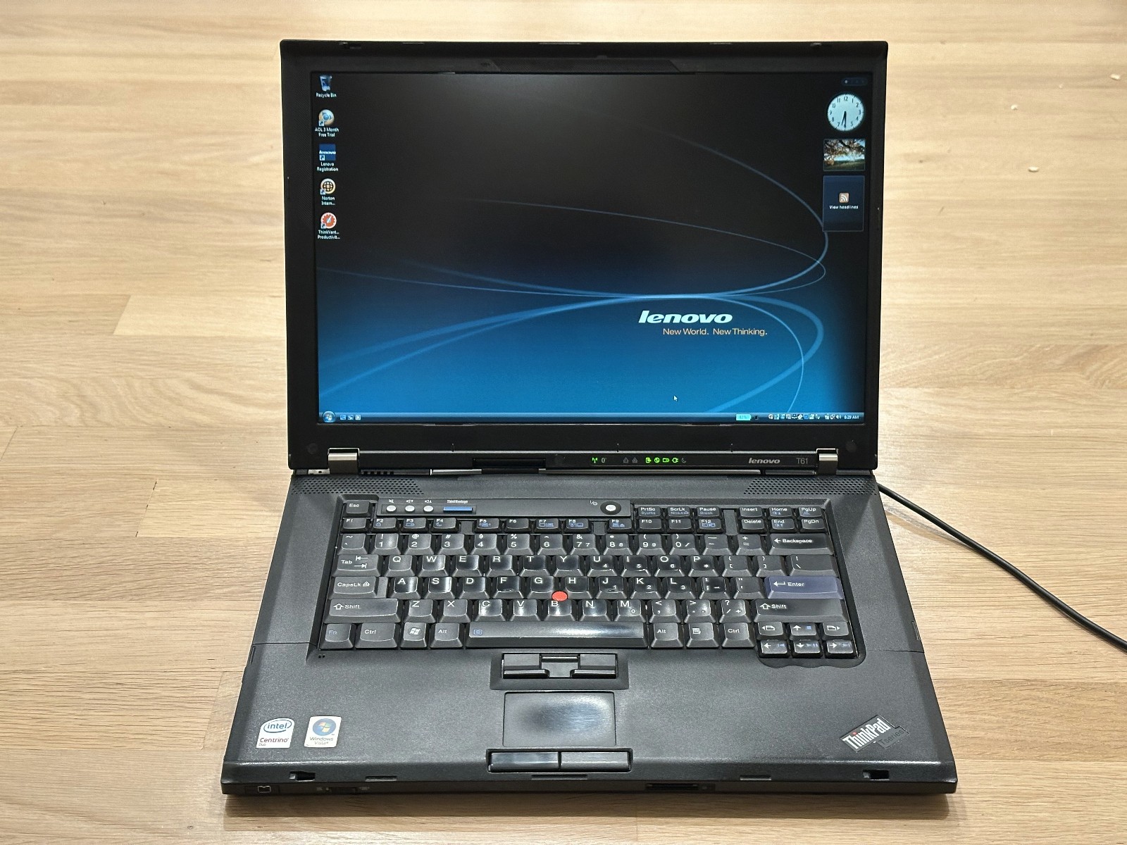 Lenovo ThinkPad T61 15.4" - Core 2 Duo, WSXGA+, Windows Vista - READ