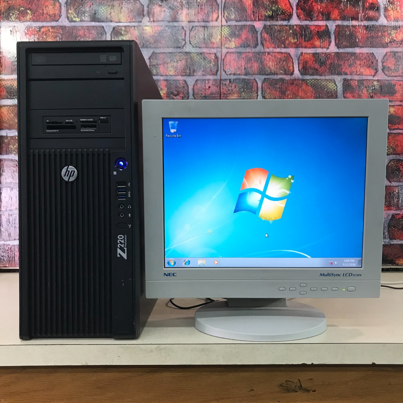 HP Z220 Workstation Xeon E3-1225 V2 3.20GHz 22GB RAM 500GB HDD (Windows 7 Pro)