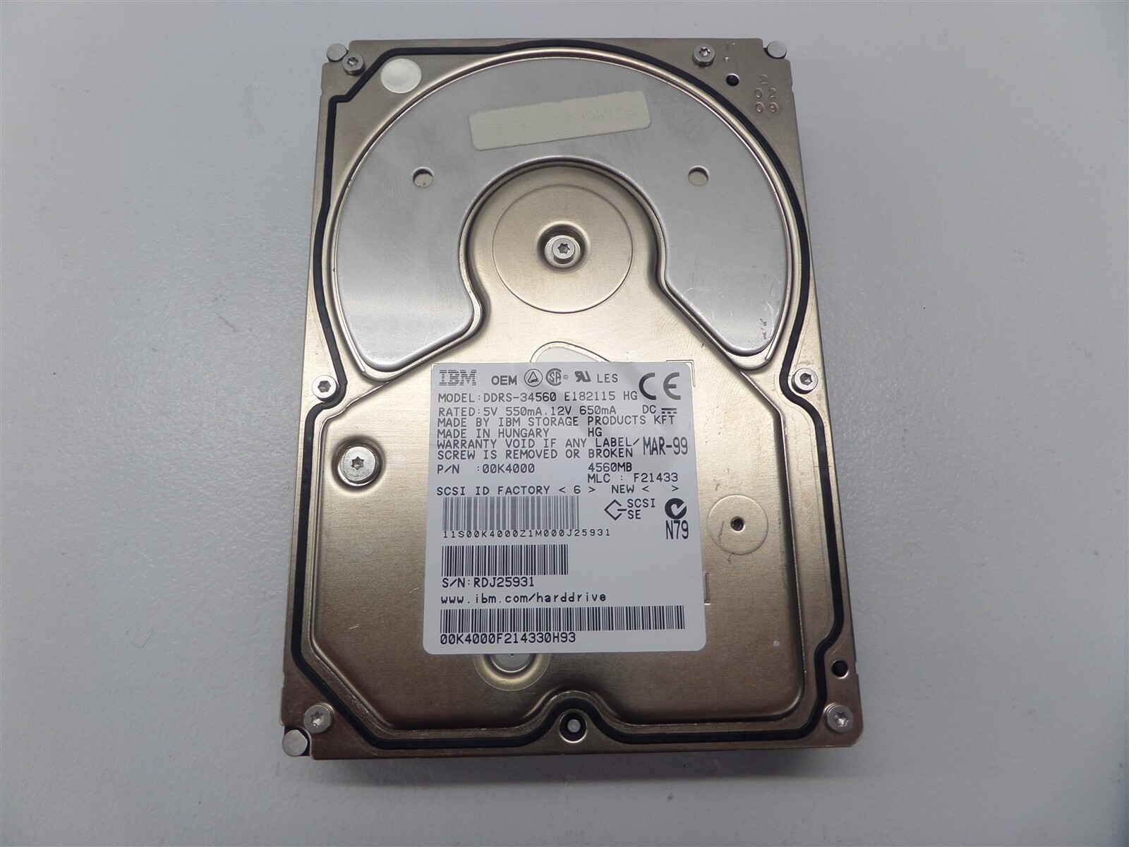 IBM DDRS-34560 4.5GB 3.5" SCSI Hard Drive 00K400