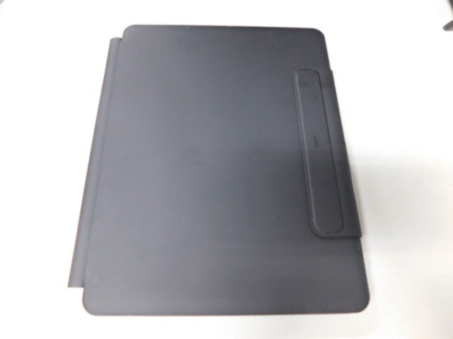 ESR Rebound 360 iPad Pro 13 Inch Case with Keyboard (M5/M4, 2025/2024) 6B023