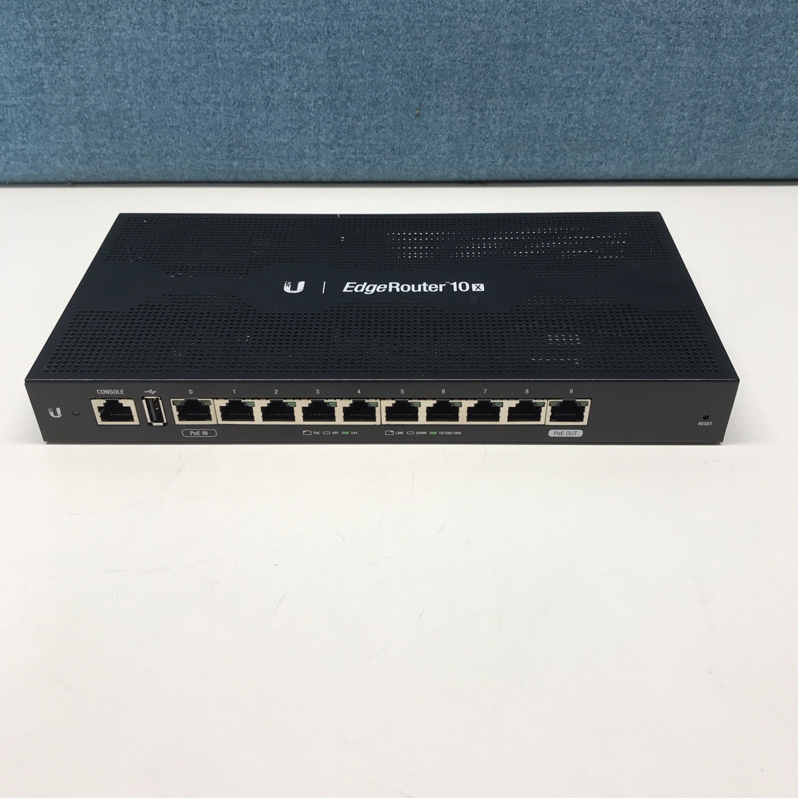Ubiquiti Networks ER-10X 10-Port High-performance Gigabit Router NO ADAPTER