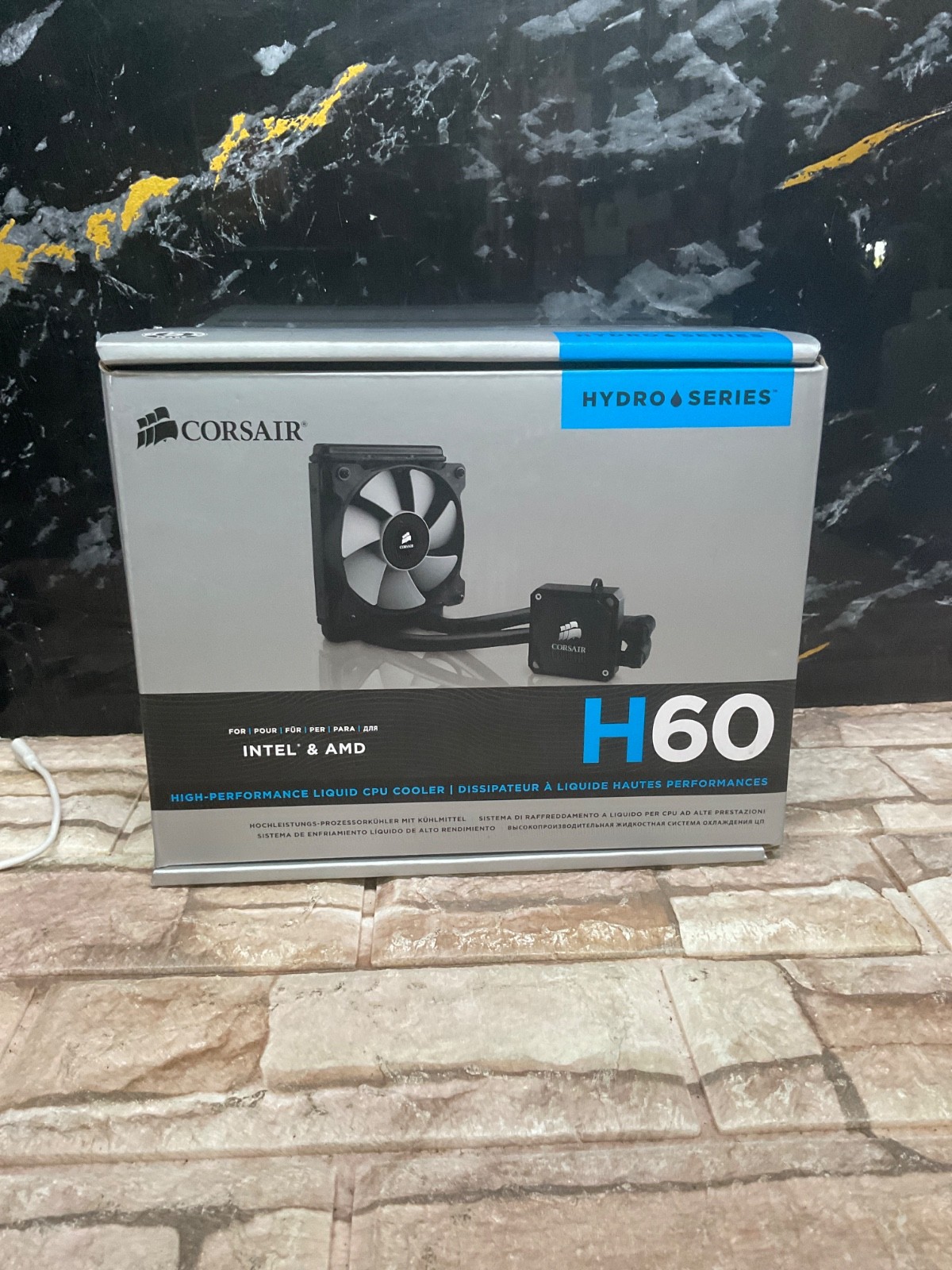 NEW Corsair H60 Hydro Series Liquid CPU Cooler Intel & AMD 120mm SP120L Fan