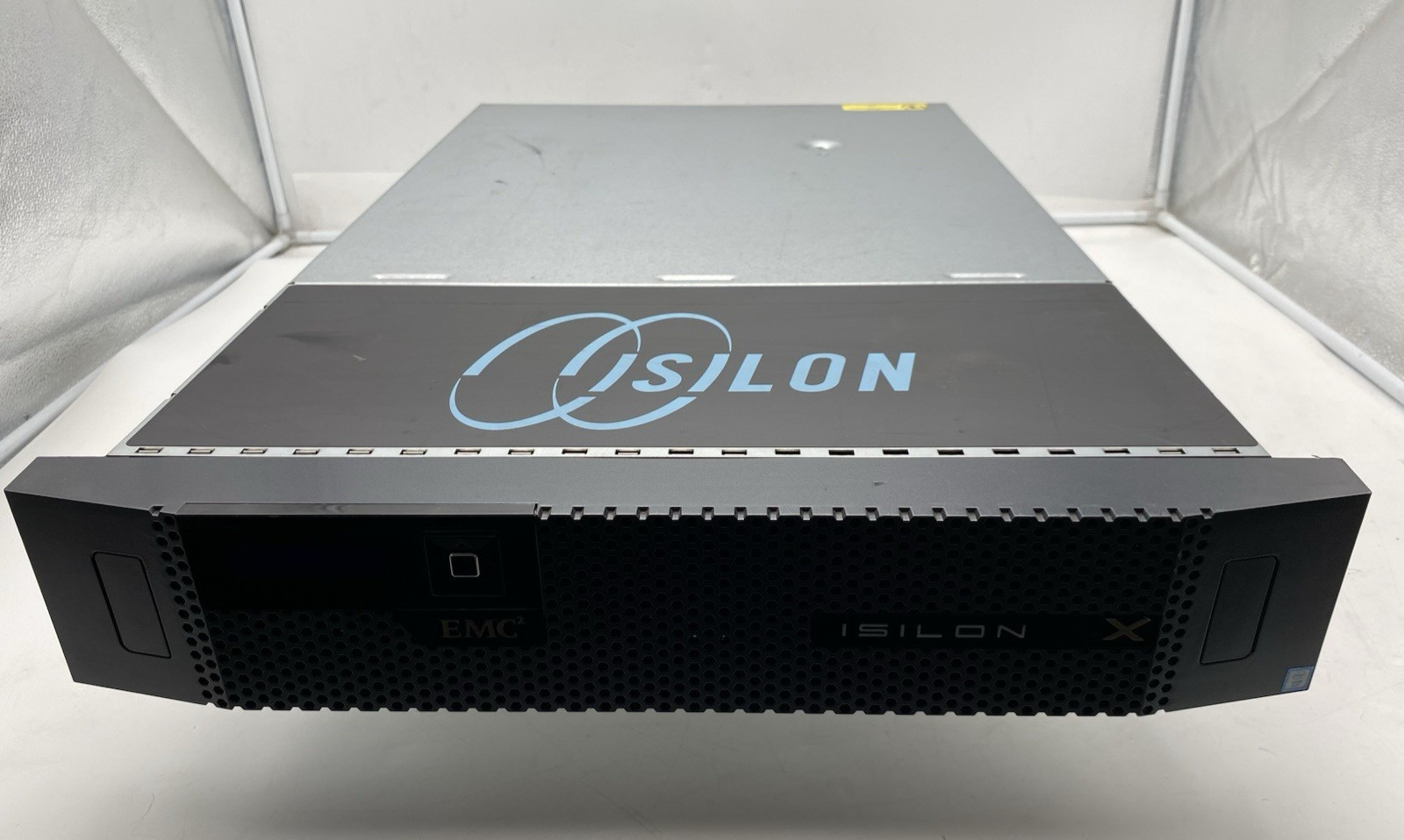 EMC Isilon X210 Server Xeon E5-2407v2 2.40GHz 24GB RAM 20TB Storage (10x2TB)